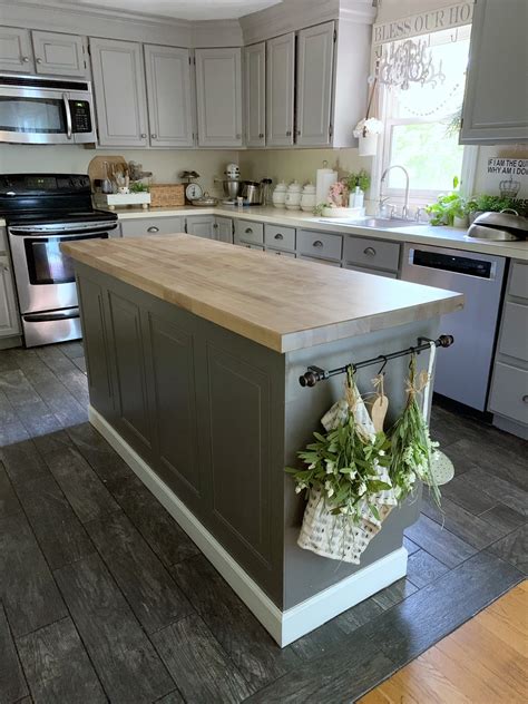 kitchen islands made from cabinets